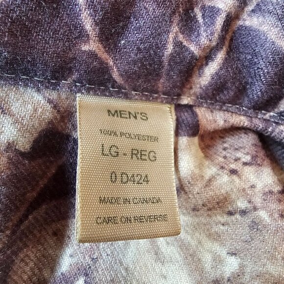 L.L.Bean Men's Camouflage Button-Up Shirt, Loose Fit, Long Sleeves, Size Large - Picture 5 of 12